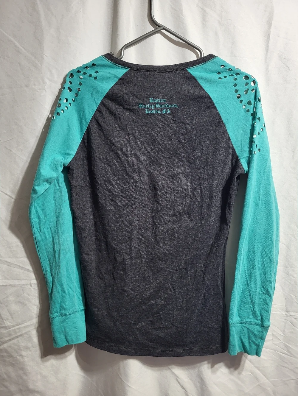 Harley-Davidson Teal & Charcoal V-Neck Raglan Long Sleeve Top, Size Small - Picture 2 of 7